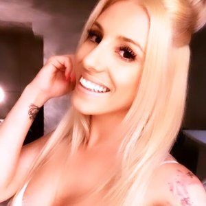 Meet your Posher, Jasmin